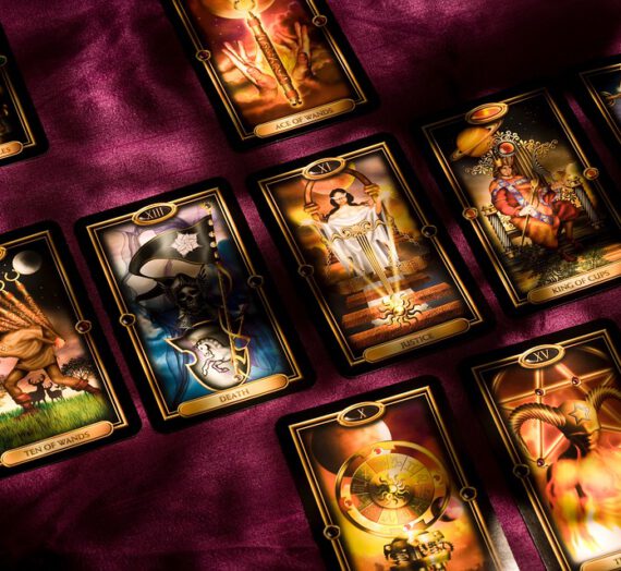 Ventajas de consultar el Tarot Online